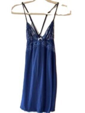 VICTORIAS SECRET Lace Racerback Blue Strappy Sexy Nightdress Womens Large